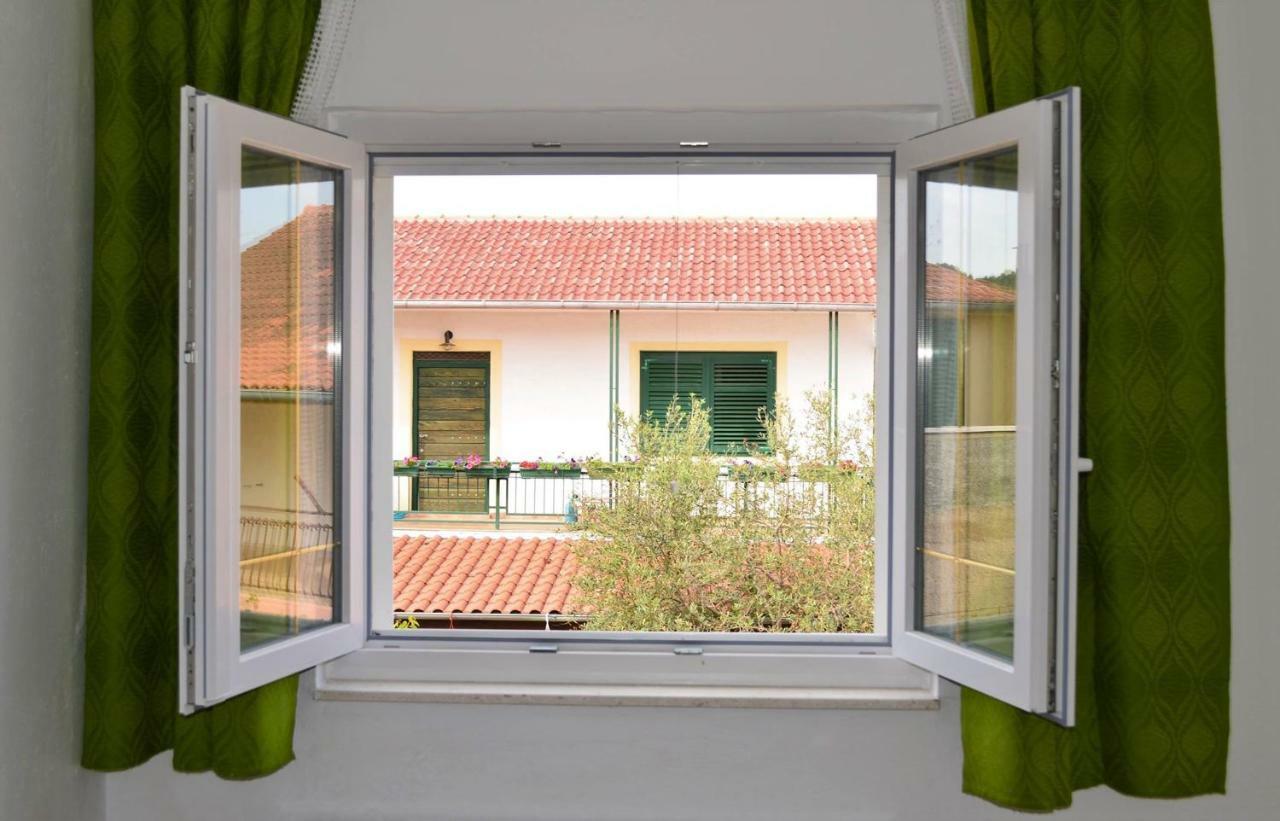 Apartman Rosa Pirovac Ngoại thất bức ảnh