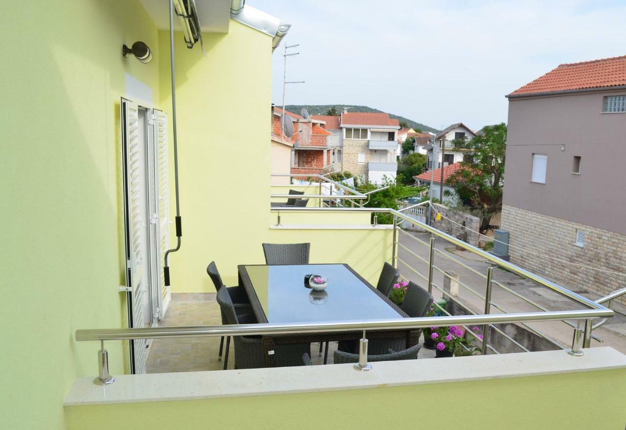 Apartman Rosa Pirovac Ngoại thất bức ảnh
